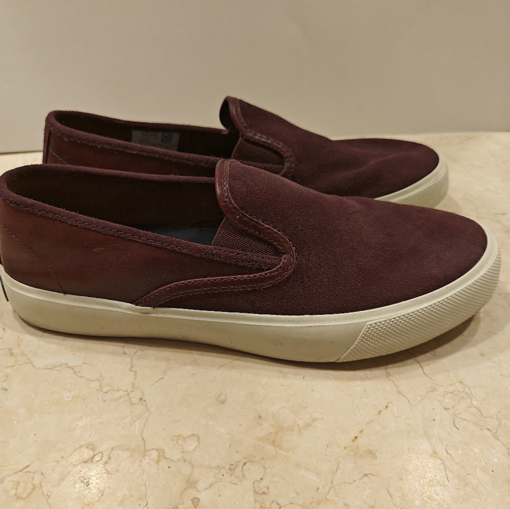 Sperry Topsider Burgundy Suede Slip On Sneaker - Size 9.5